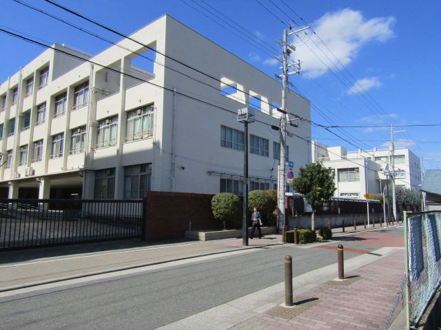 小学校　大阪市立矢田小学校（小学校）まで191m