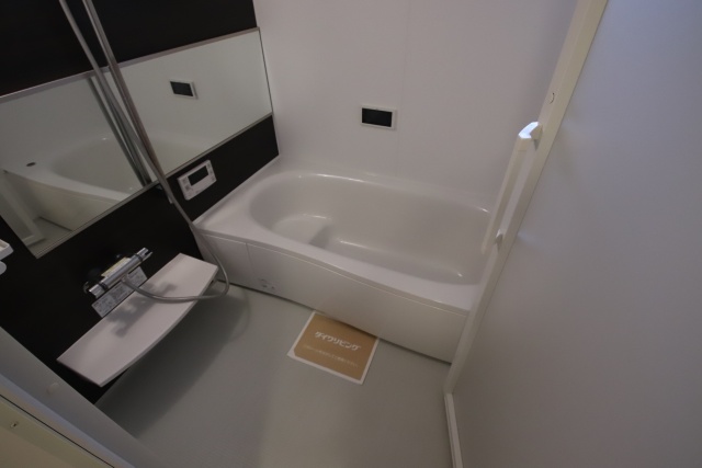 バス・シャワールーム　同タイプ別室の参考写真です。※現況優先