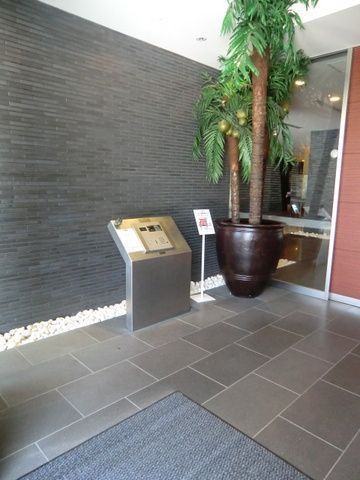 エントランス　清潔なエントランスです