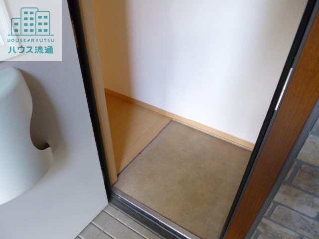 玄関　※別号室※