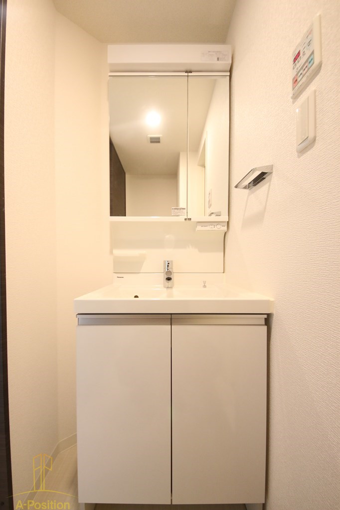 洗面設備　レオンコンフォート本町