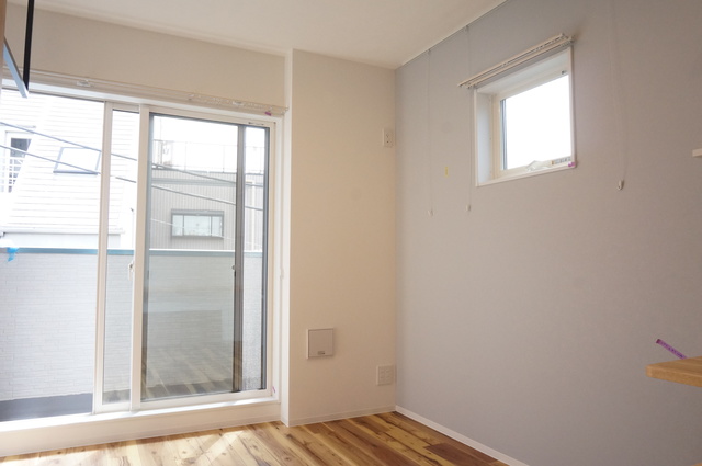 居室・リビング　明るい雰囲気で暮らしやすい！優しい質感の室内がオススメ☆