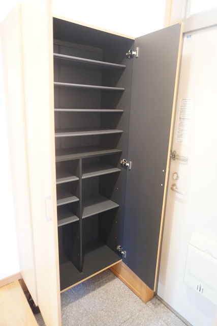 玄関　玄関のシューズボックス※同タイプ参考写真