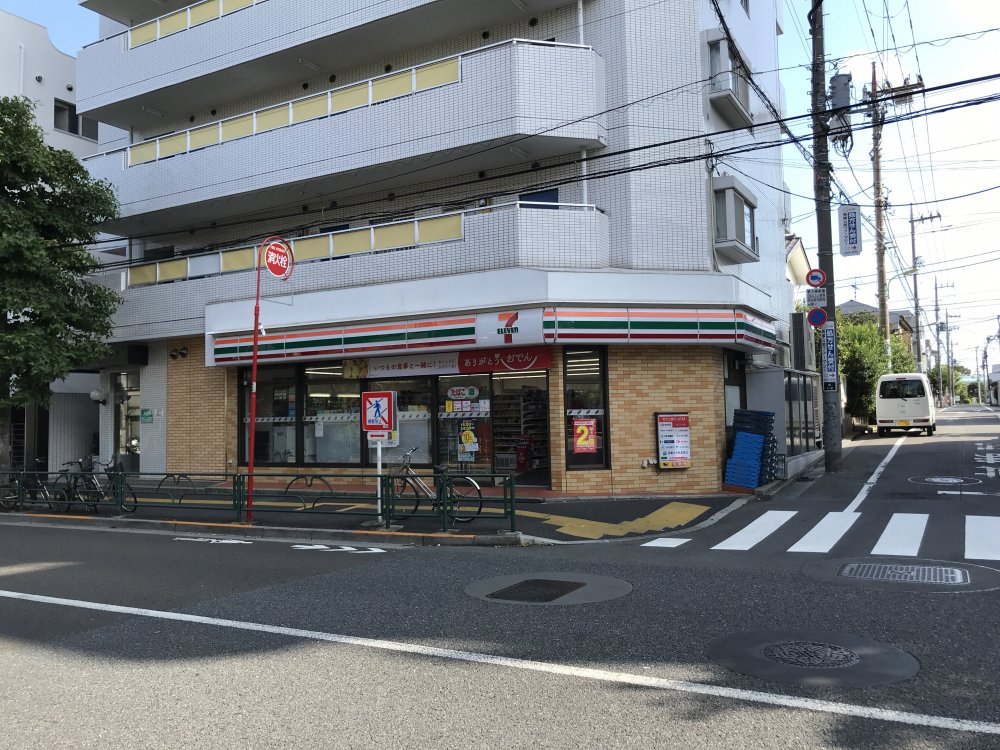 コンビニ　セブンイレブン 馬事公苑店（コンビニ）まで654m
