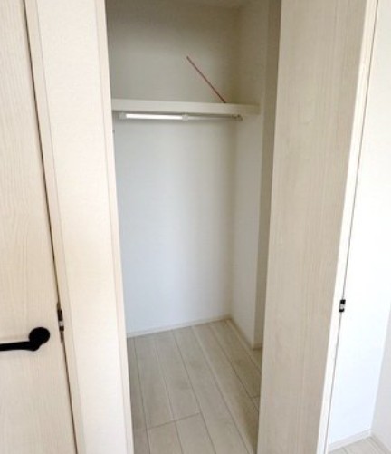 収納　別部屋参考写真となります