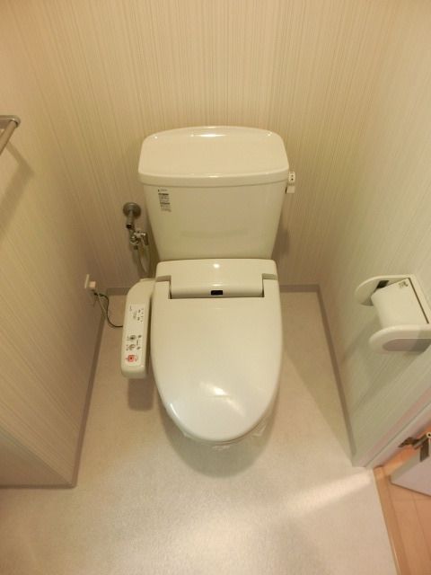 トイレ　ウォシュレット完備です