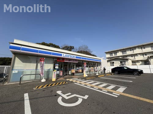 コンビニ　ローソン 和泉伯太町四丁目店（コンビニ）まで1559m