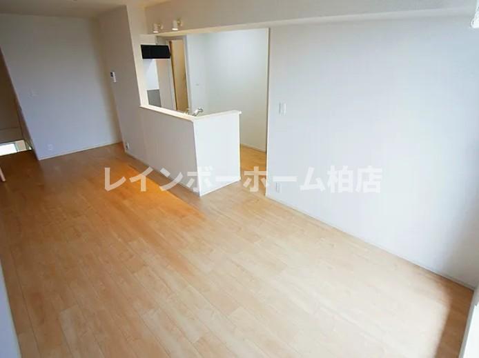 居室・リビング　ゆったり過ごせる居間です