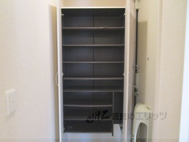 その他設備　下駄箱