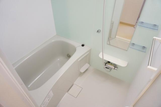 バス・シャワールーム　浴室