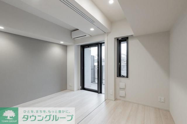 居室・リビング　Bタイプ2024年3月撮影 同タイプ402号室の写真です。