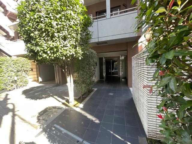 エントランス　エントランス部分