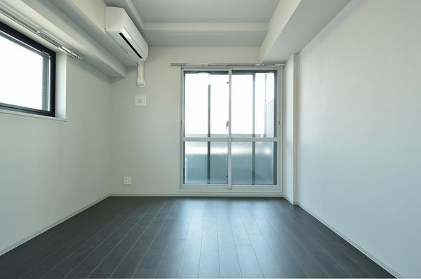 居室・リビング　別号室参考写真