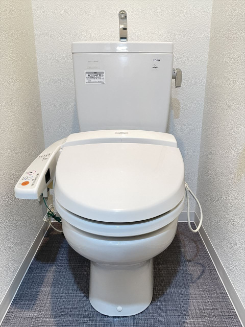 トイレ　※別部屋参考写真