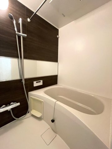 バス・シャワールーム　107の写真（間取同タイプ：イメージ）