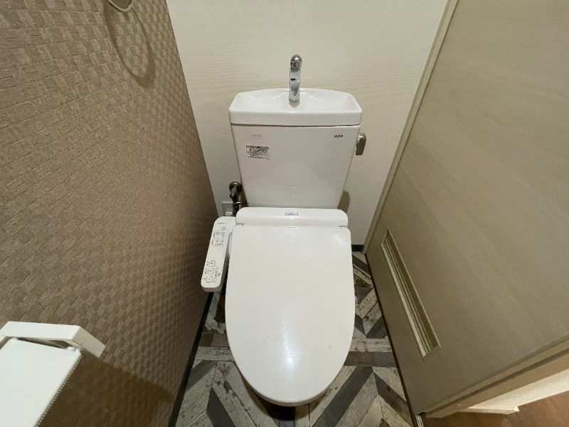 トイレ　別号室イメージ