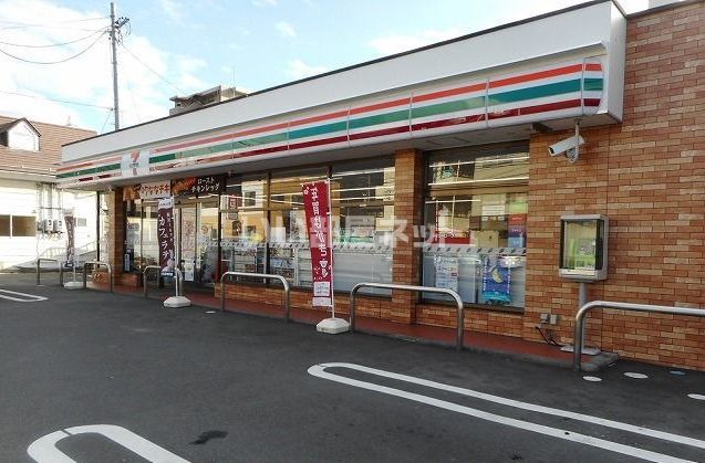 コンビニ　セブンイレブン 松本里山辺店（コンビニ）まで970m
