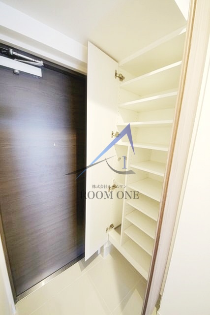 玄関　玄関です。