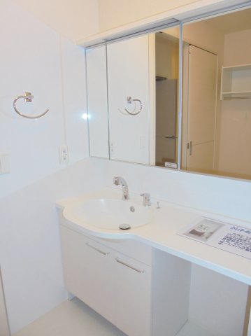 洗面設備　洗髪洗面化粧台