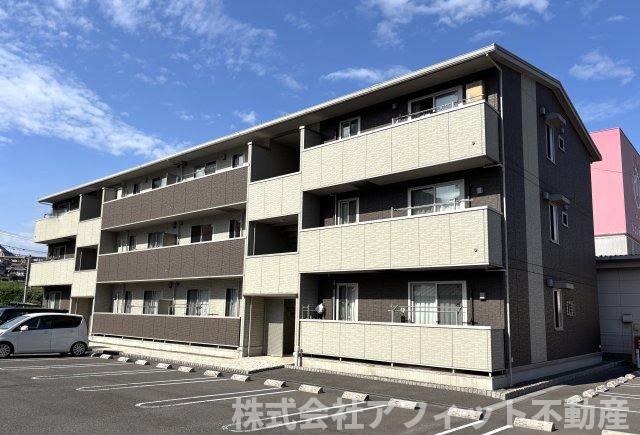 建物外観　コンフォール・軽量鉄骨造