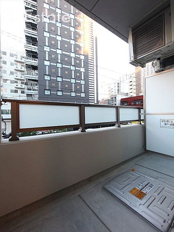 バルコニー　バルコニー