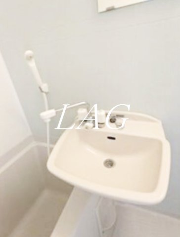 洗面設備　洗面台です。