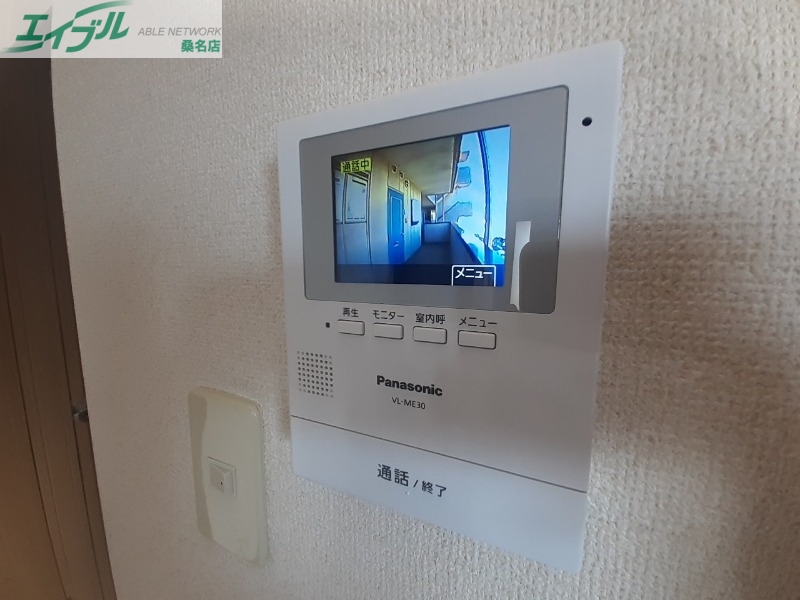 セキュリティ　同物件、別部屋写真です