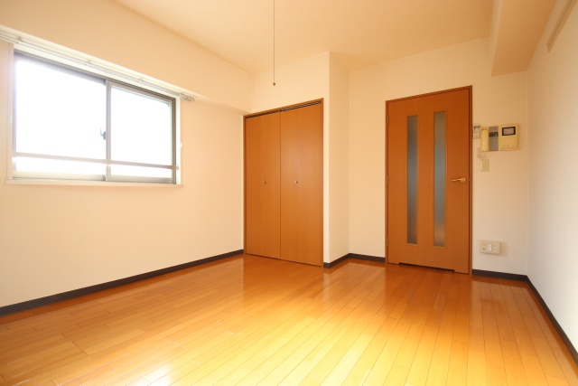 居室・リビング　※別室の参考写真の為、現況優先です。