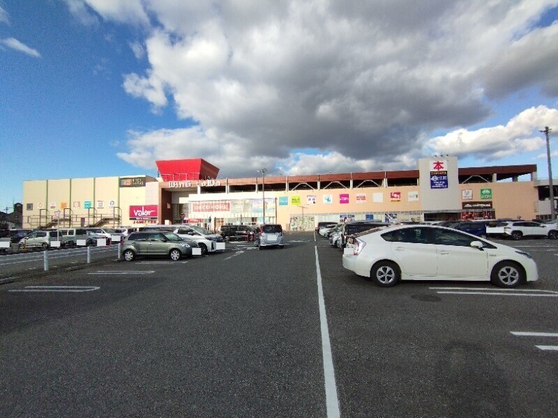 ショッピングセンター　ウイングタウン岡崎（ショッピングセンター）まで271m