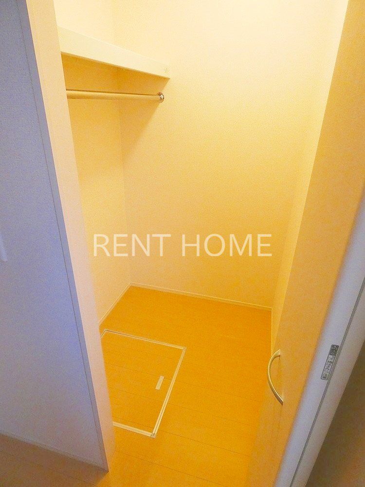 収納　ウォークインクローゼット