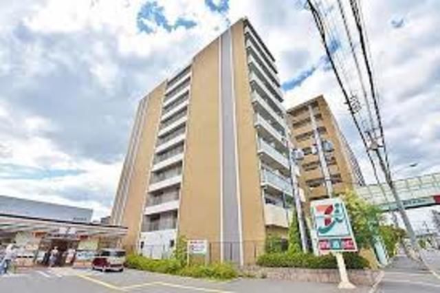 コンビニ　セブンイレブン東大阪高井田本通5丁目店（コンビニ）まで723m