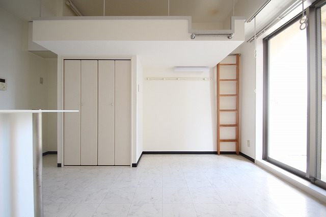 収納　同物件別号室