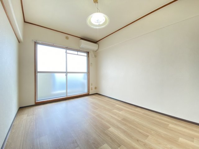 居室・リビング　※別部屋写真