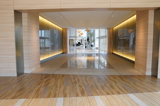 エントランス　エントランス