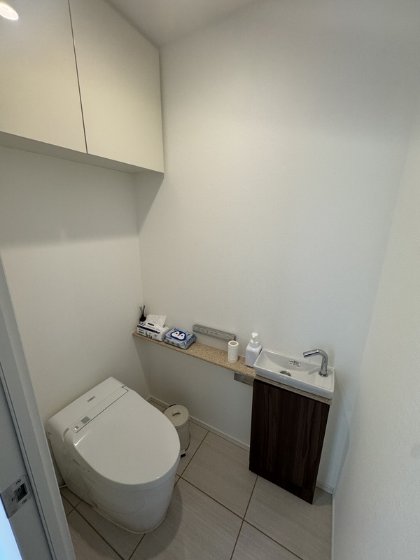 トイレ　トイレ