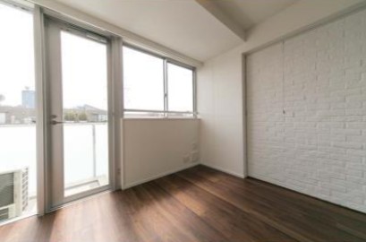 バルコニー　反転タイプのお部屋のイメージです