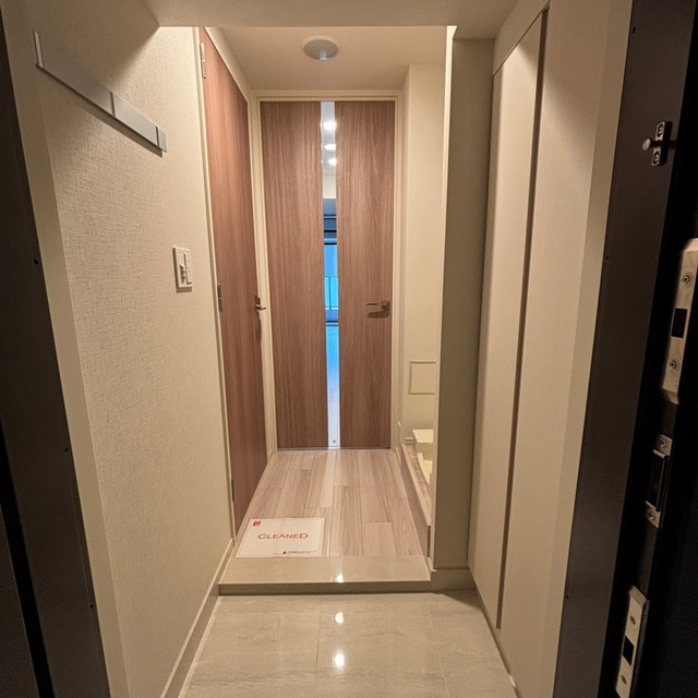 玄関　※写真は同タイプ住戸です。