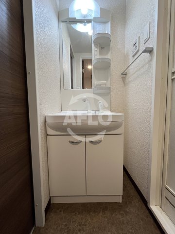 洗面設備　Luxe新大阪EASTII　洗面台