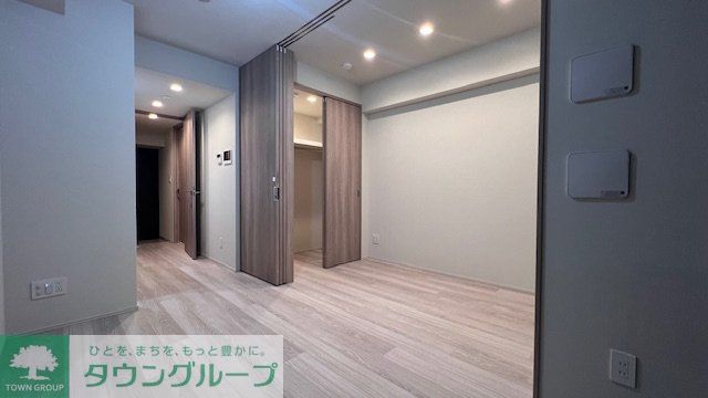 居室・リビング　エントランス