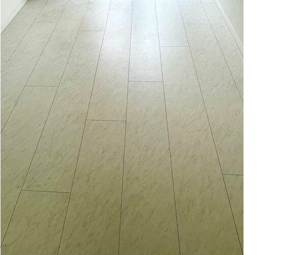 居室・リビング　フローリングです