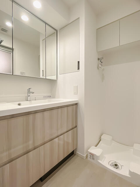 洗面設備　※写真は同タイプ住戸です。