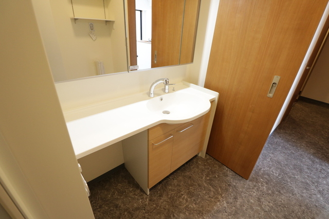 洗面設備　４０３・洗面所