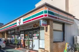コンビニ　セブンイレブン板橋仲町店（コンビニ）まで384m