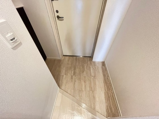玄関　※別部屋の写真です