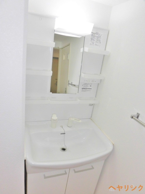 洗面設備　収納