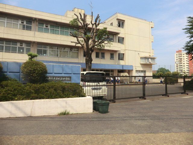 中学校　八千代市立村上中学校（中学校）まで563m