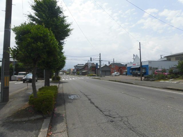 その他　前面道路（その他）まで0m