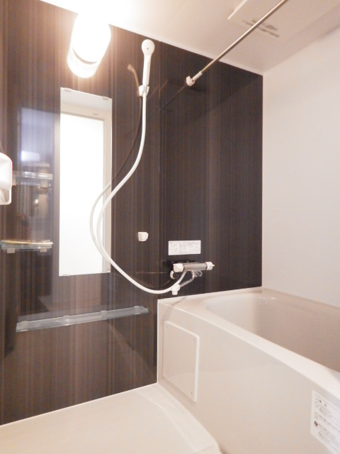 バス・シャワールーム　浴室乾燥機付＾＾