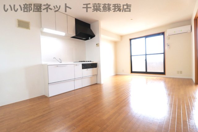 居室・リビング　ゆったりとした居間です