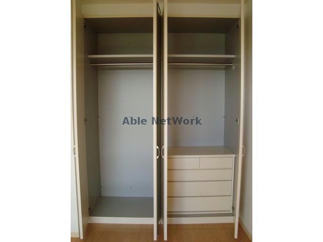 収納　クローゼット